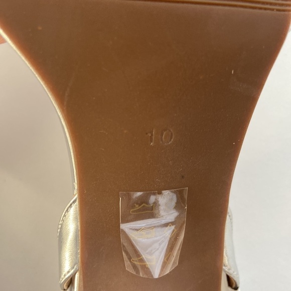 𝅺LE Château I Strappy High Heel Sandals - Picture 6 of 7